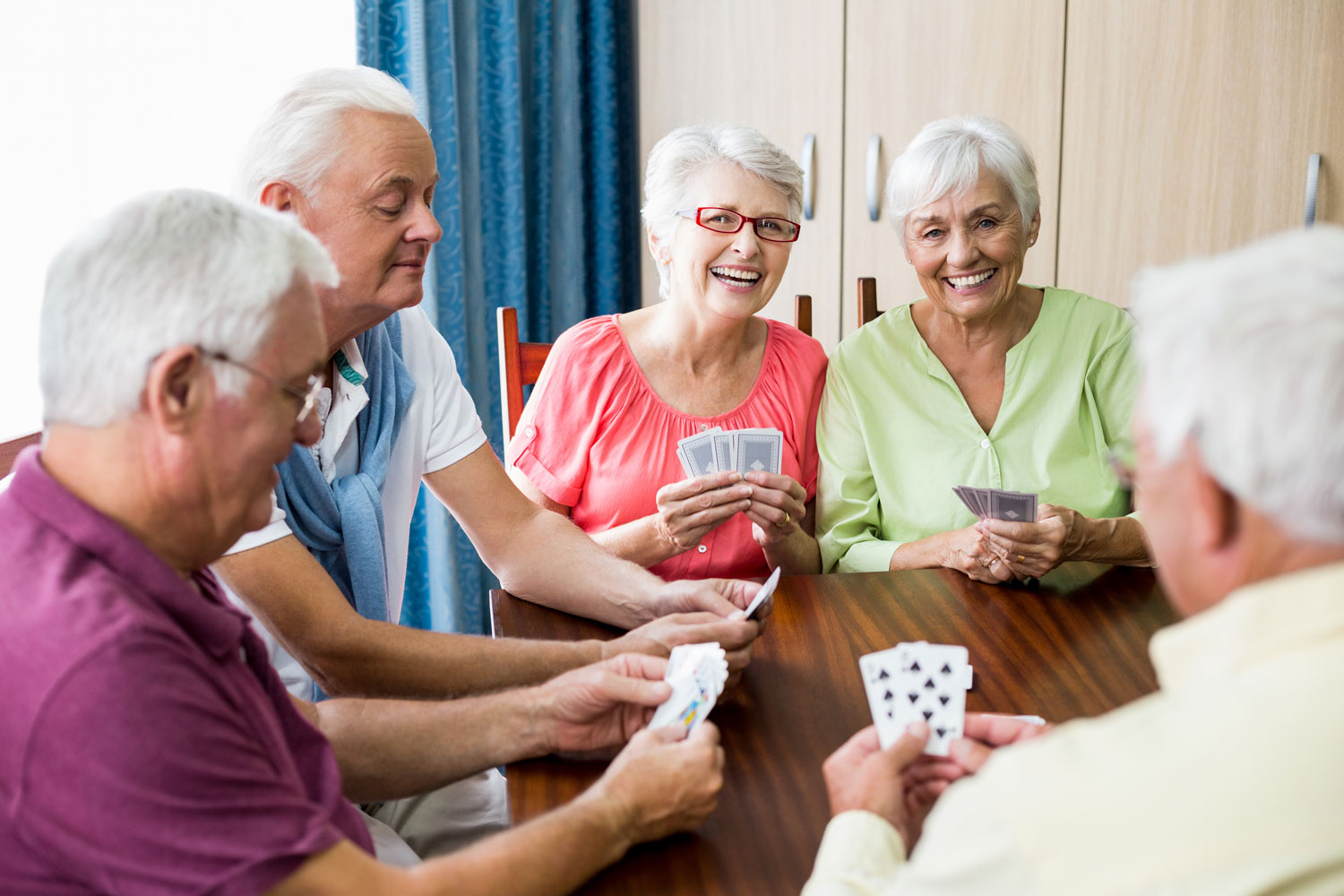 Congregate Housing - People playing cards